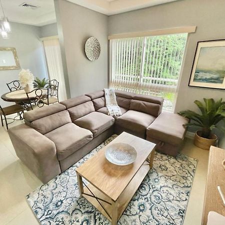 Modern 3 Bedroom Condo In Private Community #8 Petit Valley المظهر الخارجي الصورة